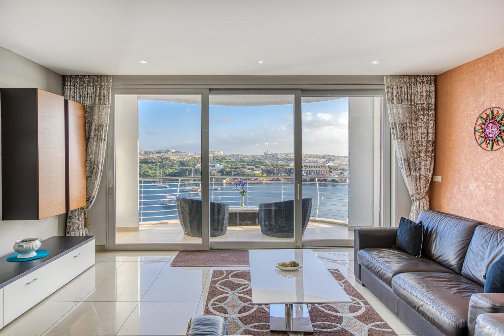 Seaview Luxury 3br In Apartamento Sliema