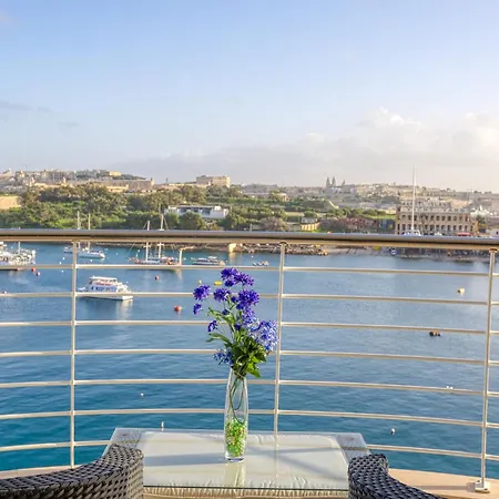 Seaview Luxury 3Br Apartment In Sliema Exterior photo